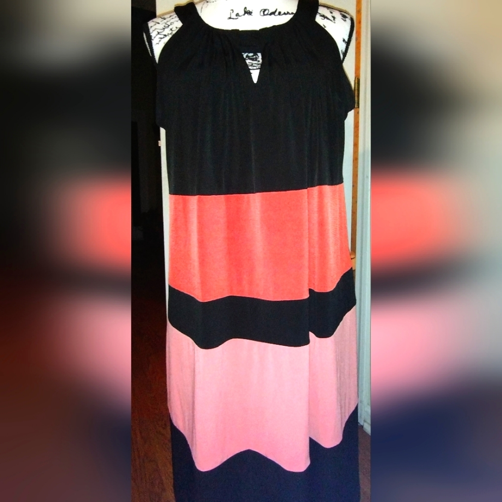 En Focus Black &, Orange dress